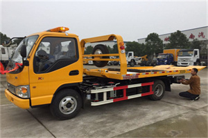 苍山哪里有拖车服务