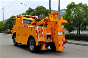 苍山高速路拖车费