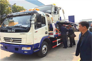 苍山汽车道路救援拖车价格